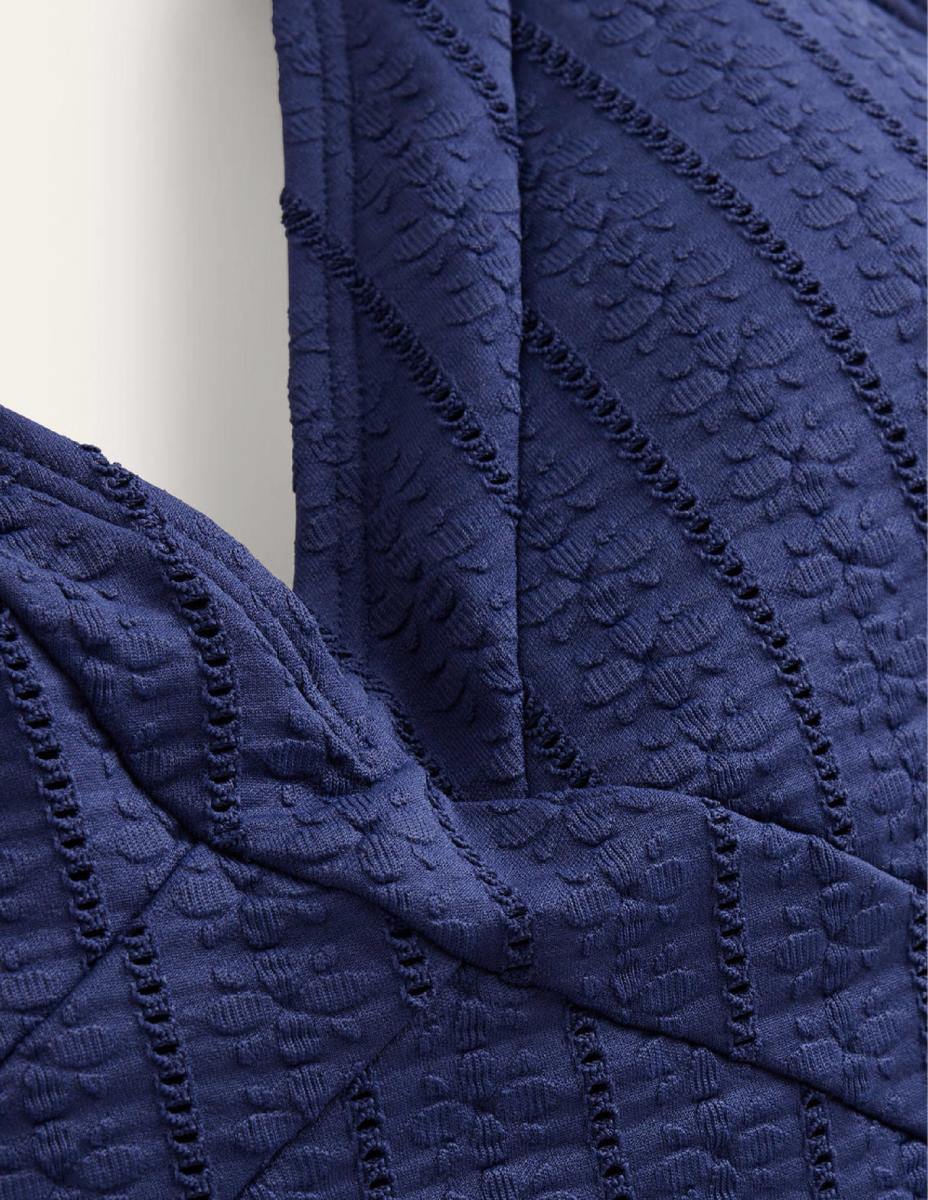 облекло Boden бански kefalonia с деколте текстура на френския флот Жени LL681472