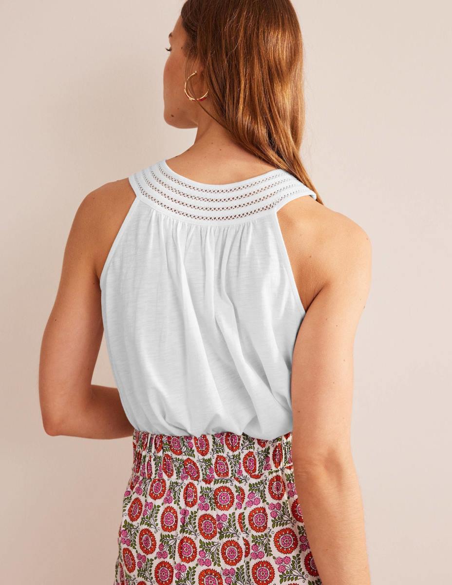 облекло Boden люлеещо се горнище от трико с тапицерия бяло Жени LL68111