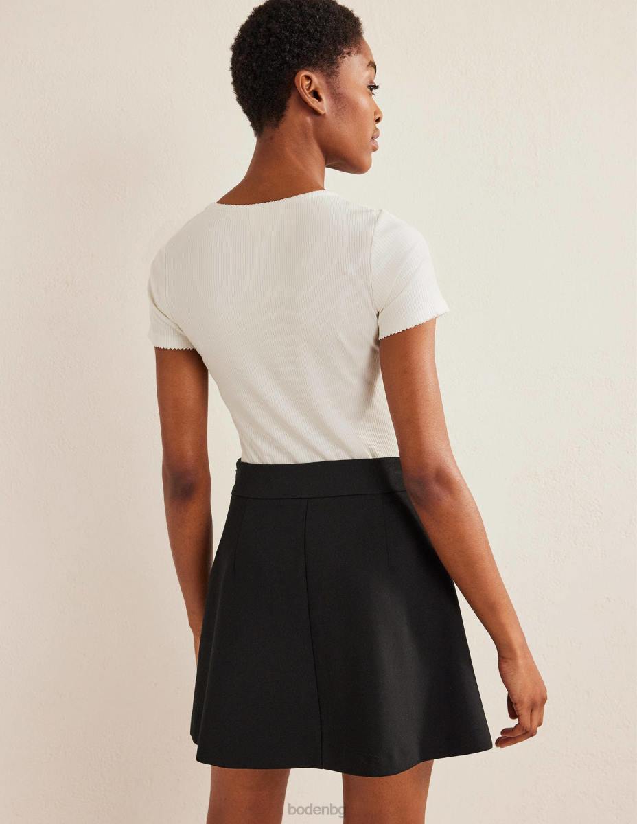 облекло Boden горна част с оребрено деколте слонова кост Жени LL681367