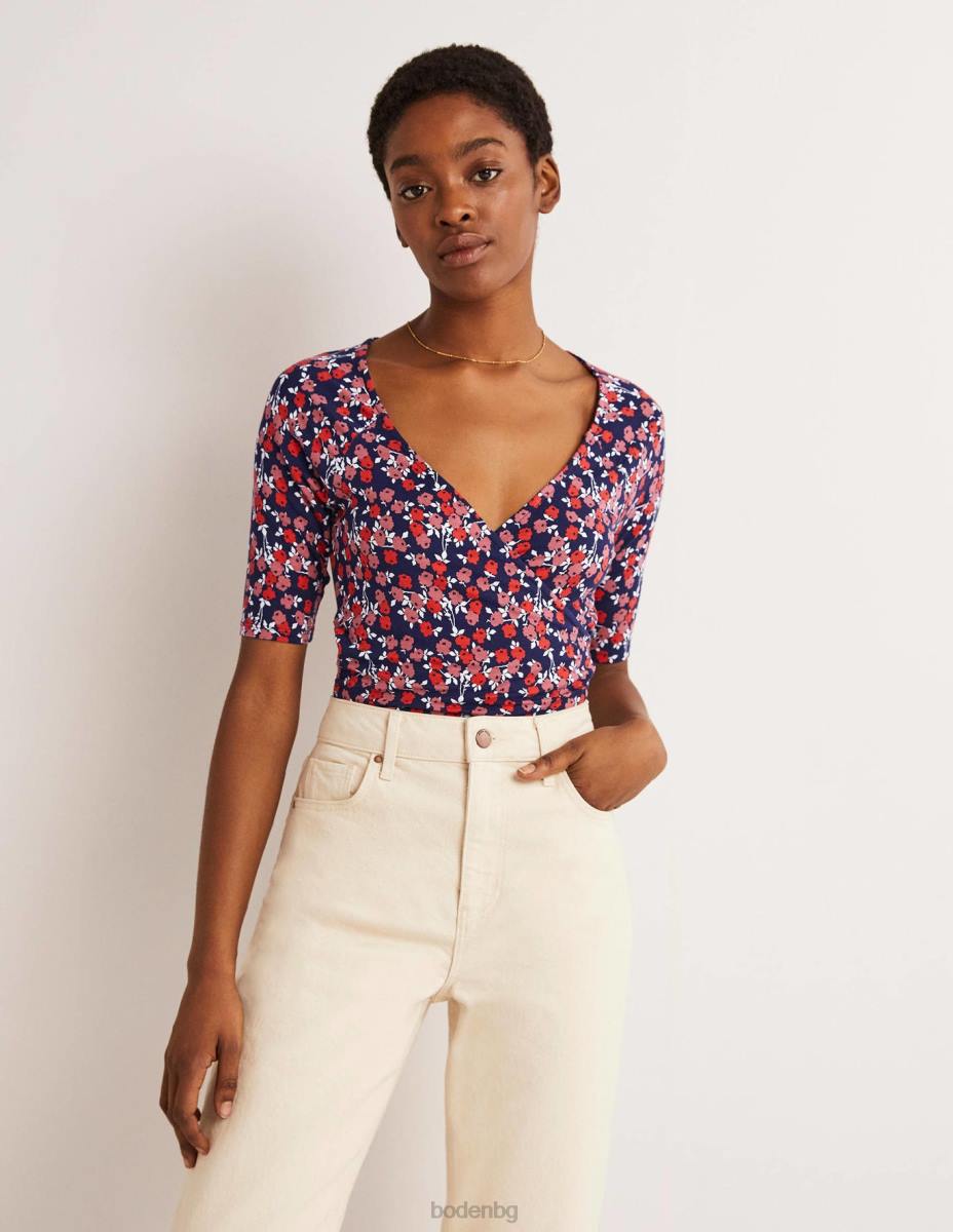 облекло Boden горна част с къс ръкав черешово червено и абстрактно клонче Жени LL68141