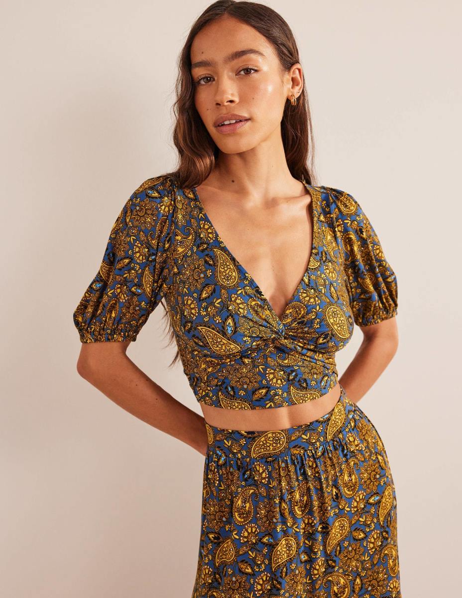облекло Boden изрязана горна част с усукване събиране на злато и пейсли тераса Жени LL681535