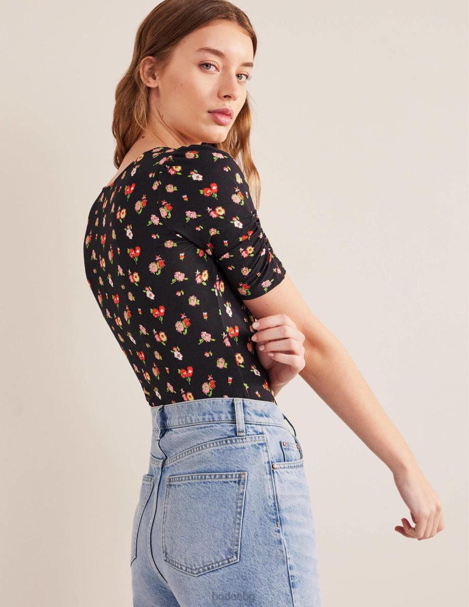 облекло Boden горна част с щампи отпред черно и изискано клонче Жени LL681662