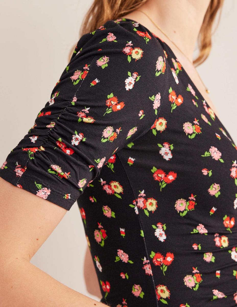 облекло Boden горна част с щампи отпред черно и изискано клонче Жени LL681662