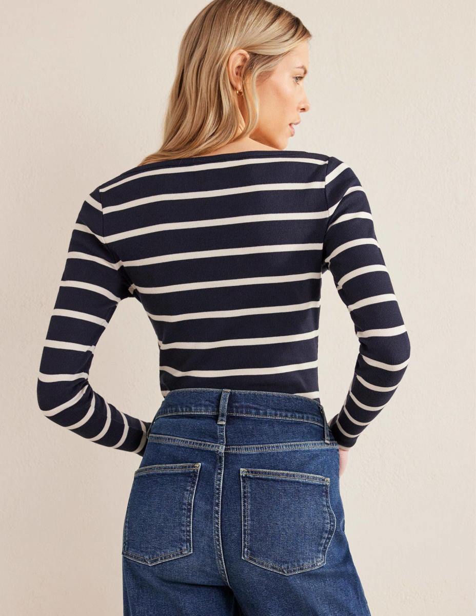 облекло Boden оребрена горна част флот и слонова кост Жени LL681667