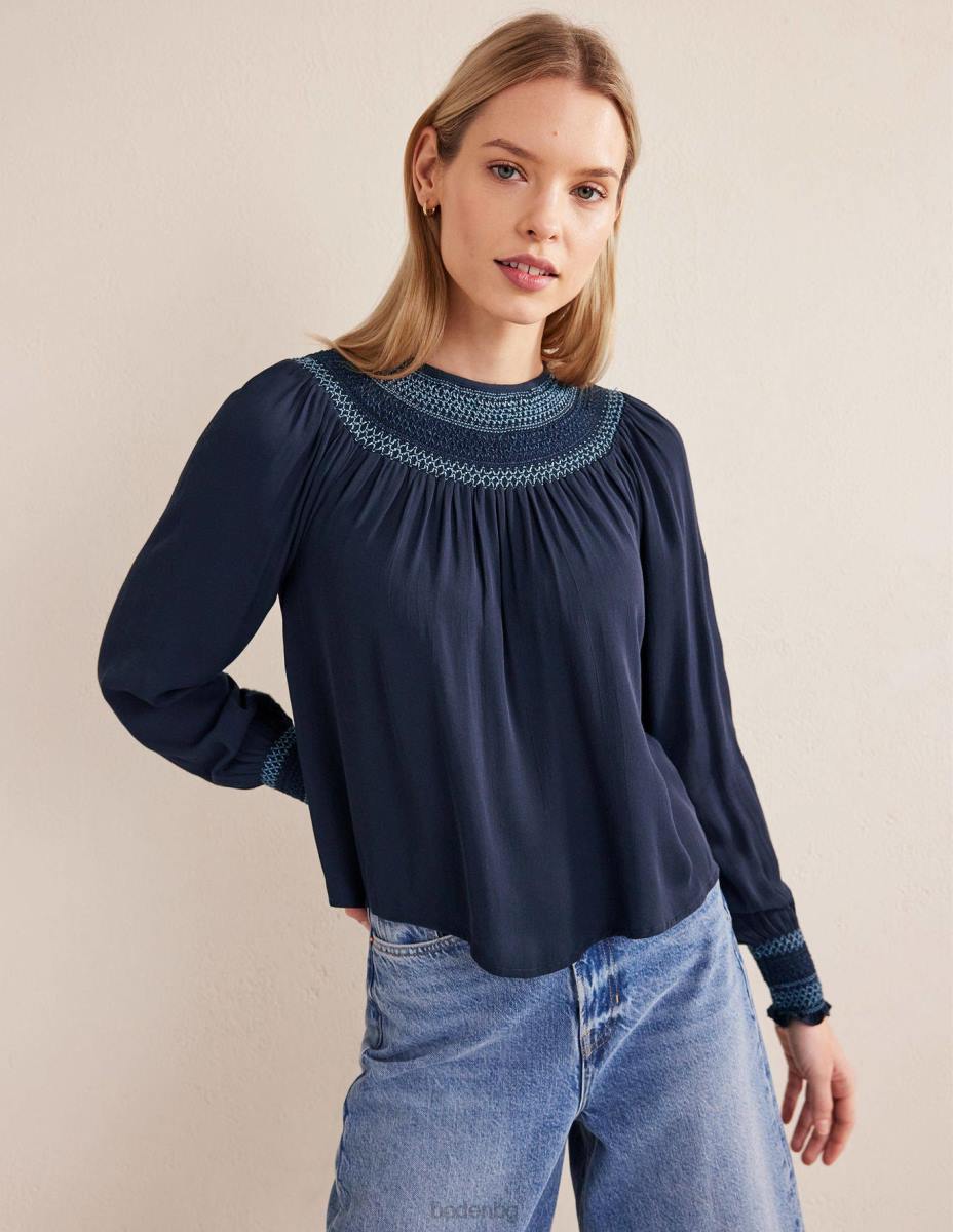 облекло Boden пушено горнище с кръгла яка военноморски флот Жени LL681706