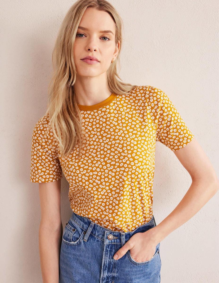 облекло Boden тениска с щамповано деколте печат злато и божур Жени LL681964