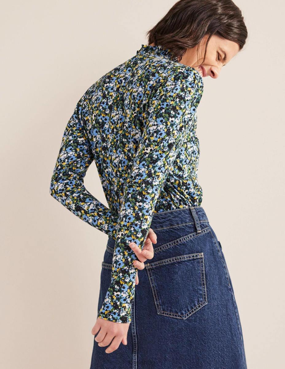 облекло Boden горна част с щампован деколте тъмносини и цветя Жени LL682523