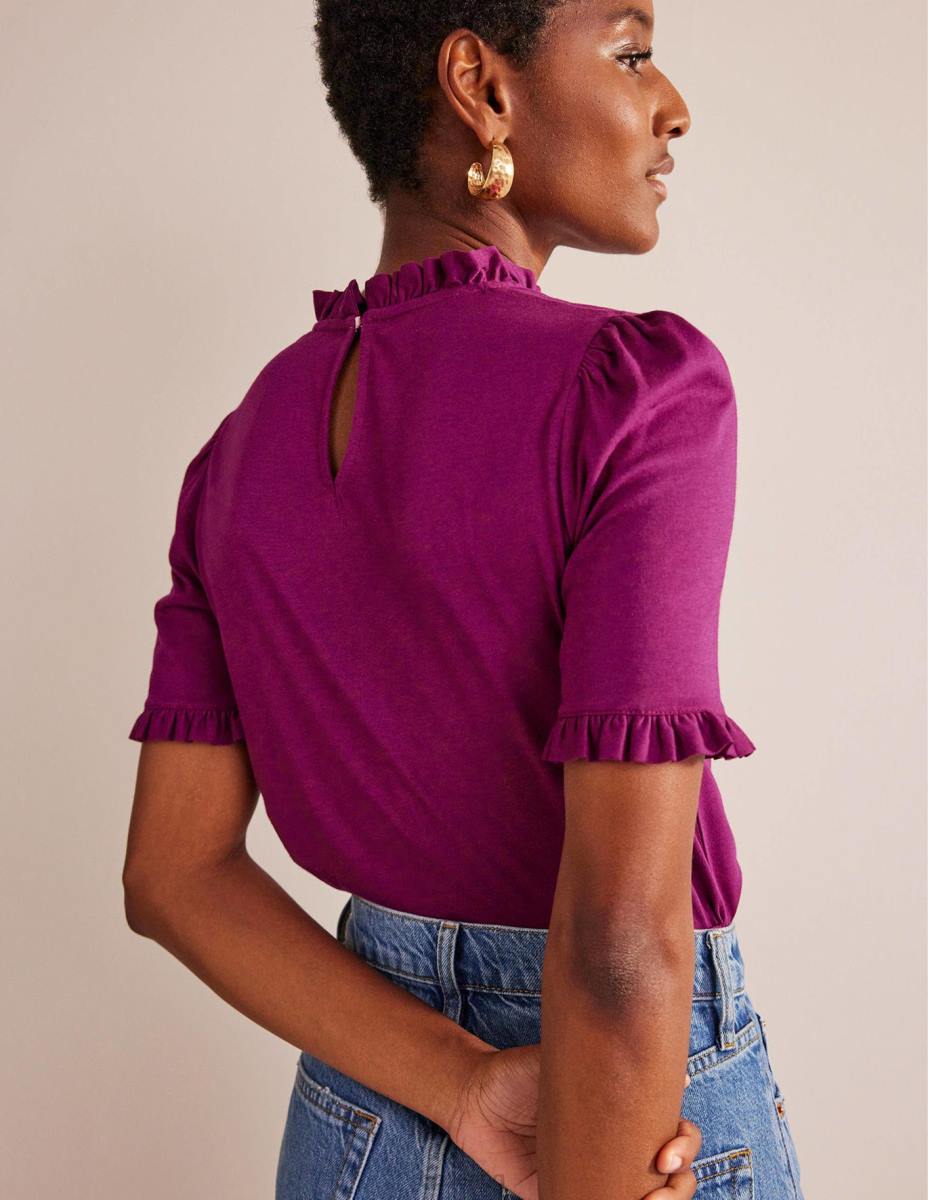 облекло Boden супер мека тениска с волани дамсон бери Жени LL6895