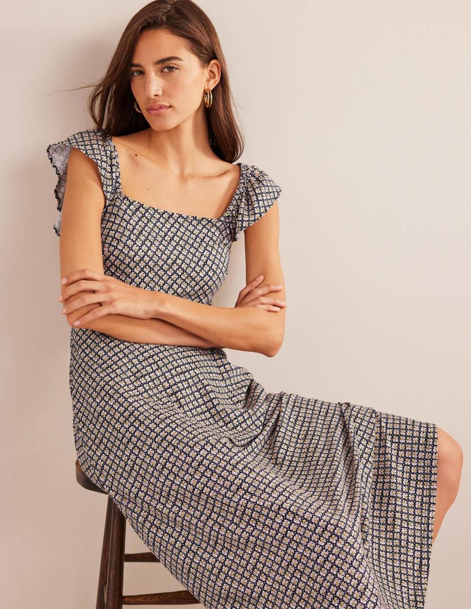 облекло Boden миди рокля от трико с волани черна и цъфтяща пъпка Жени LL681021