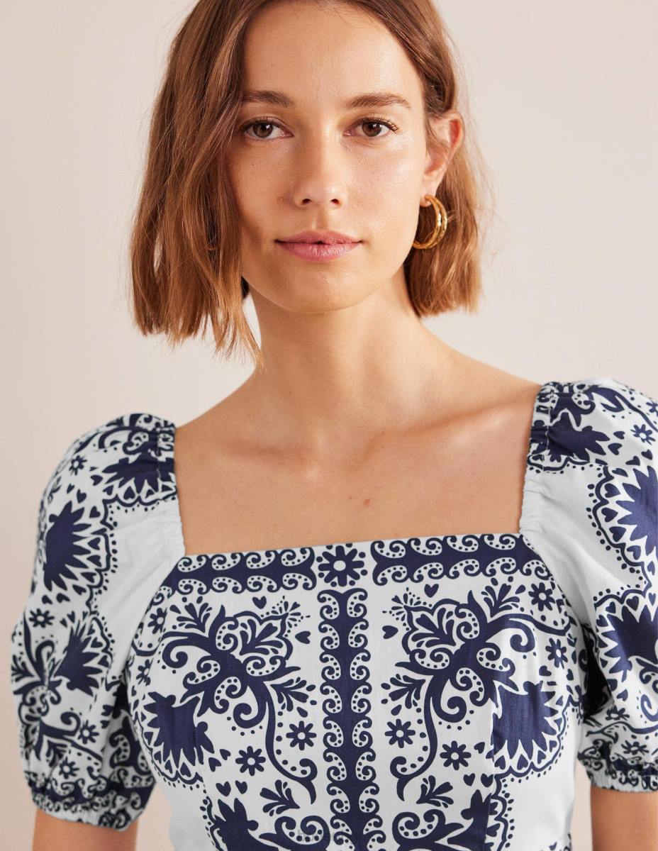 облекло Boden миди рокля с квадратно деколте френски флот и цвете Жени LL681160