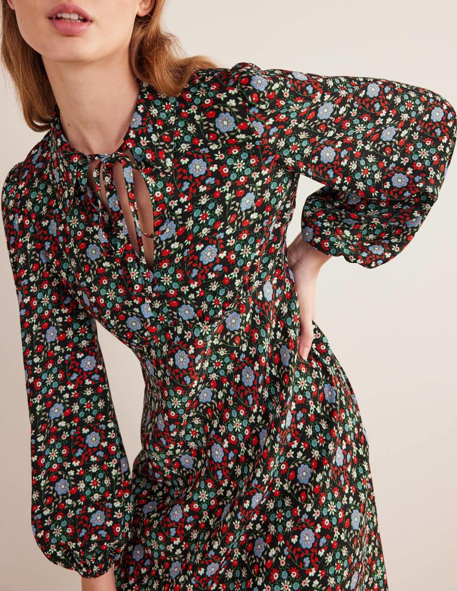 облекло Boden рокля с риза с вратовръзка черна и гардения вихър Жени LL681559