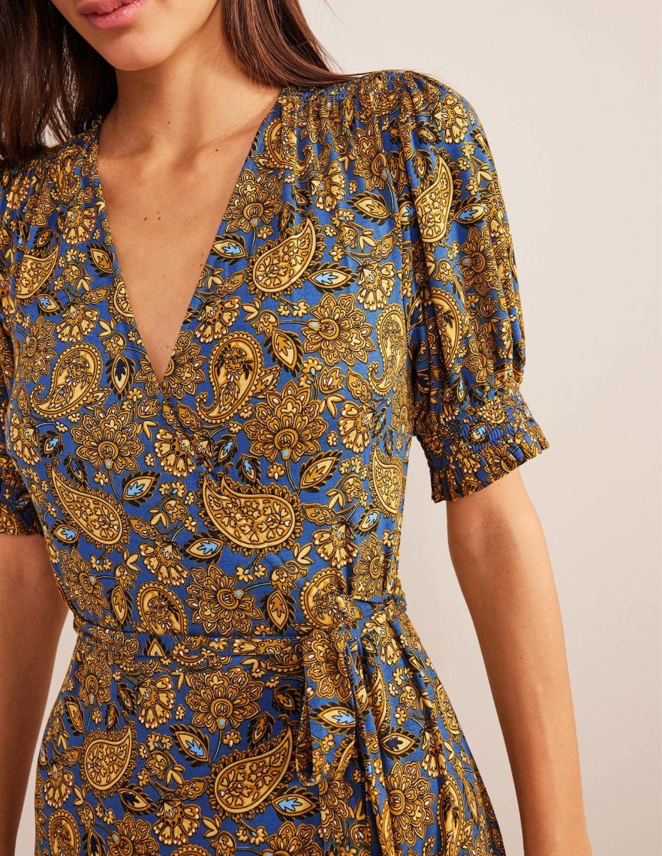 облекло Boden мини рокля от трико с волани събиране на злато и пейсли тераса Жени LL682248