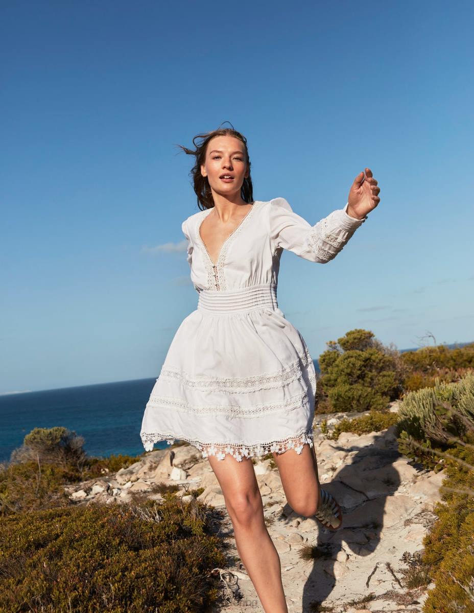 облекло Boden мини рокля с дантела бяло Жени LL6868