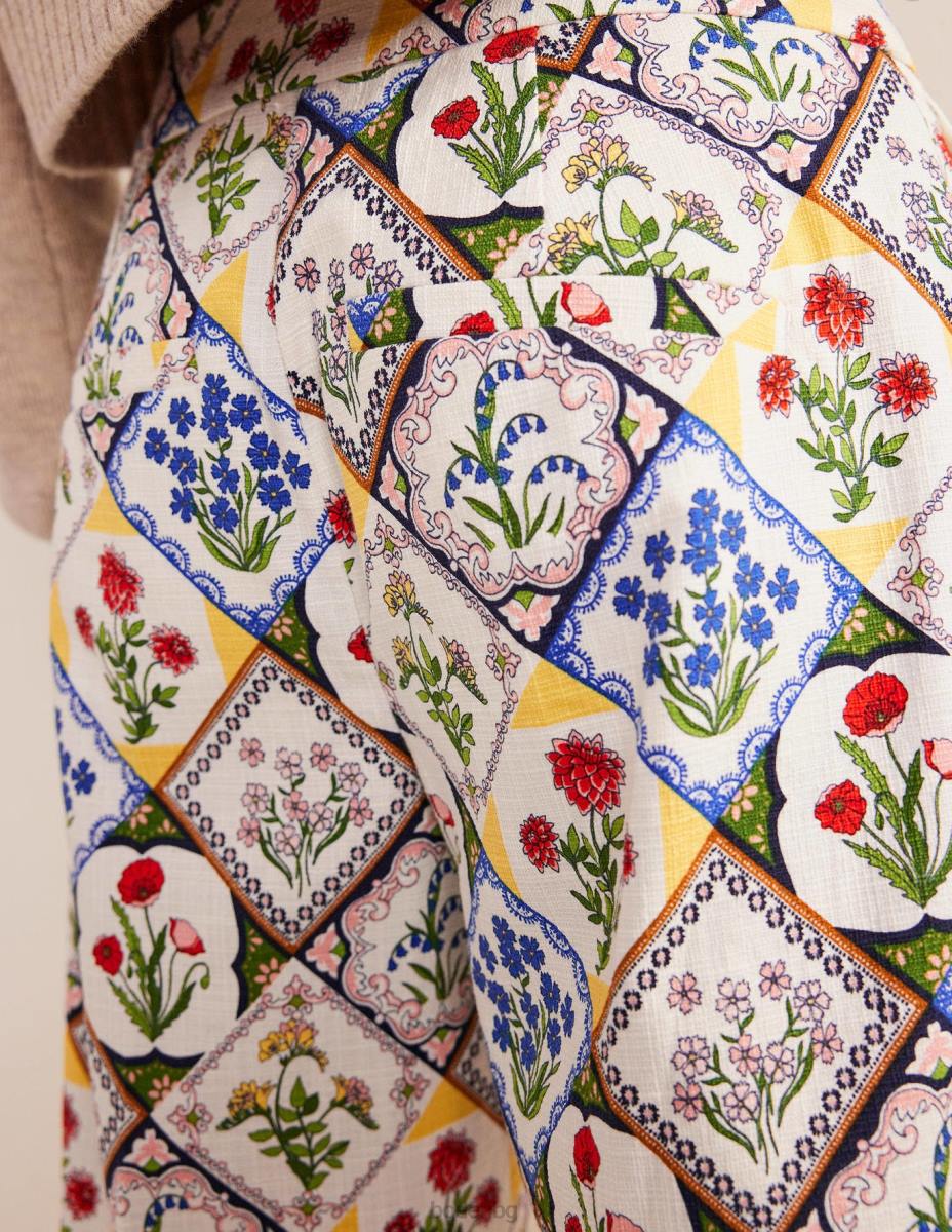 облекло Boden прав панталон с щампа слонова кост и бяла камбанка Жени LL68975