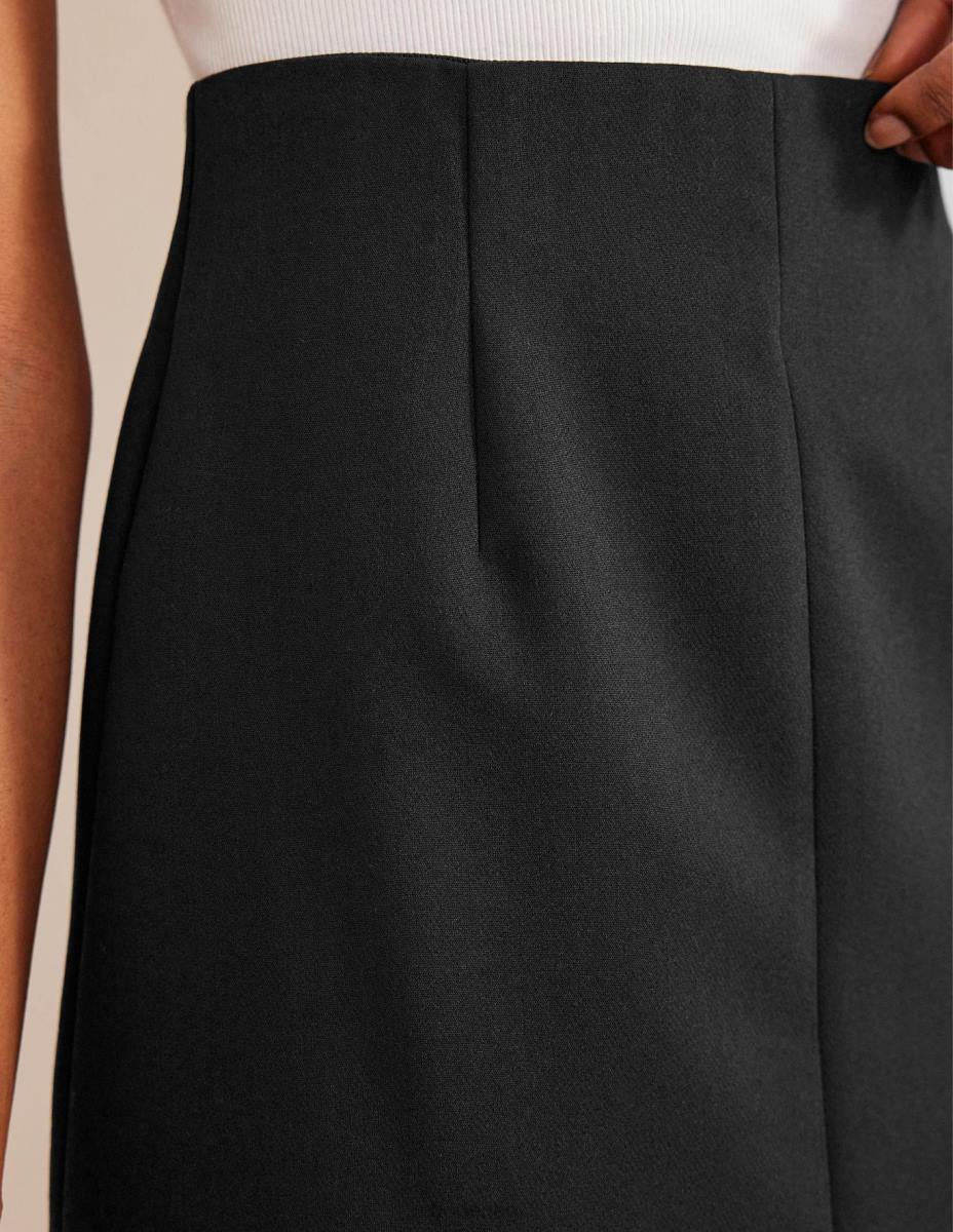 облекло Boden двуеластична мини пола черен Жени LL68650