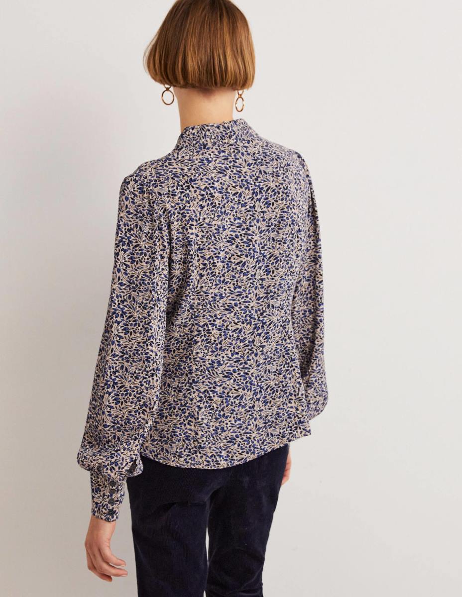 облекло Boden вталена риза със стрелички персийско синьо и листен клъстер Жени LL682538