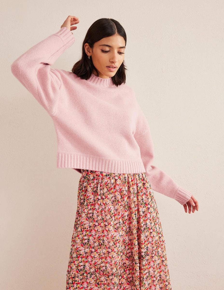 облекло Boden изчеткан вълнен скъсен пуловер тебеширено розово Жени LL681550