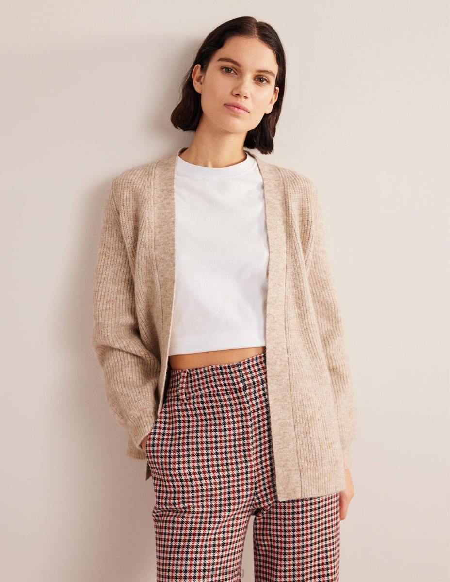 облекло Boden пухкава жилетка с колан чинчила меланж Жени LL681906