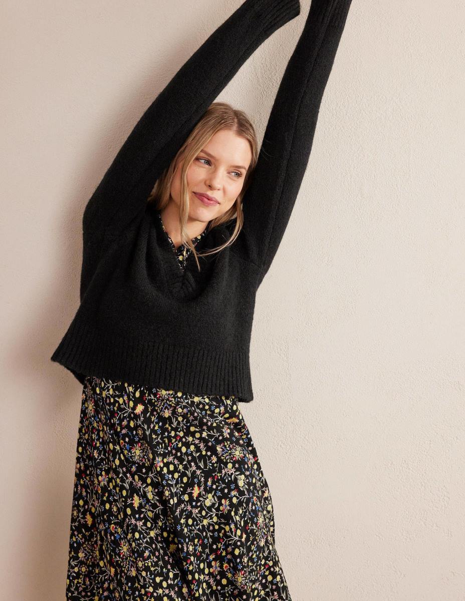 облекло Boden пухкав изрязан пуловер с v-образно деколте черен Жени LL681707