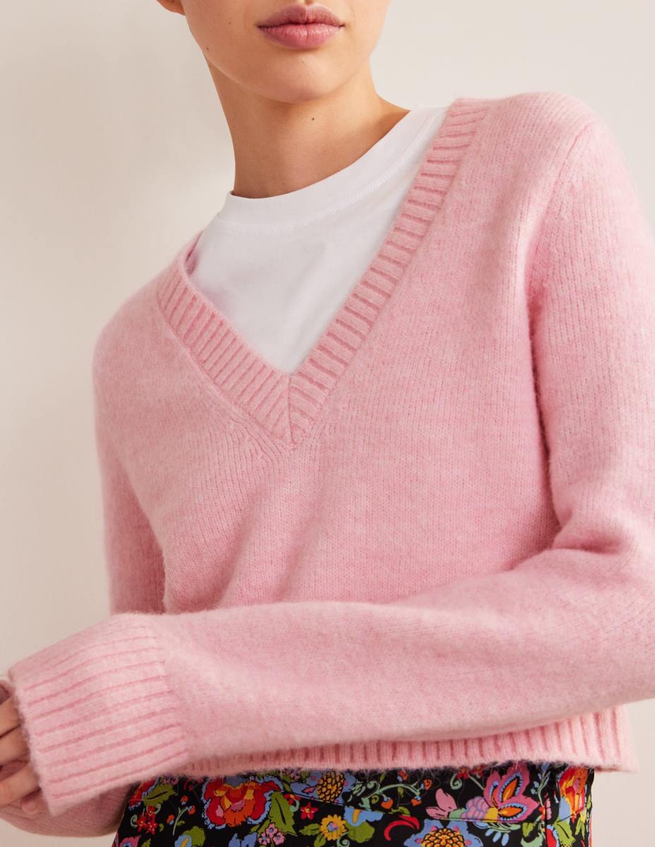 облекло Boden пухкав изрязан пуловер с v-образно деколте камея розово Жени LL681743