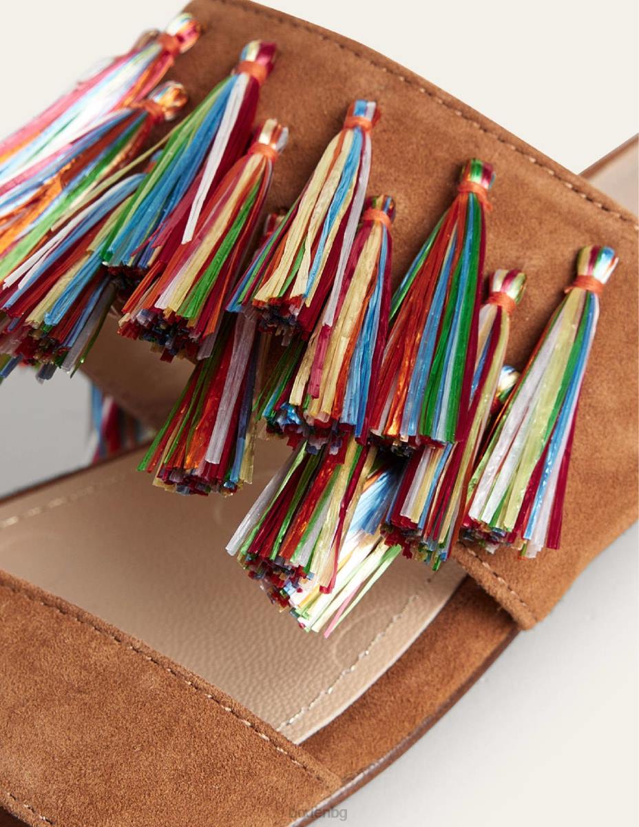 обувки Boden велурени сандали с пискюли джинджифил Жени LL682339