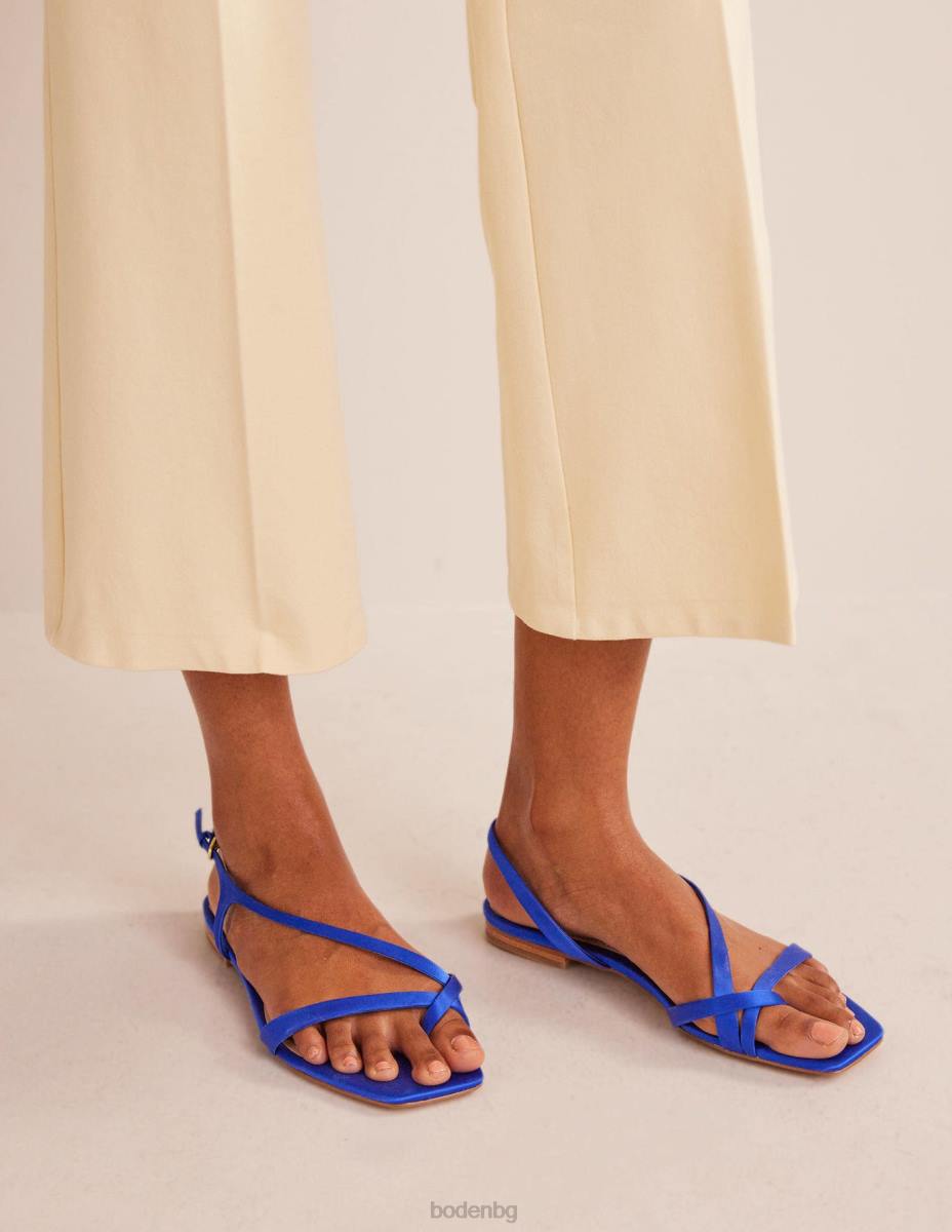 обувки Boden сатенени плоски сандали с халки ярко син сатен Жени LL68695