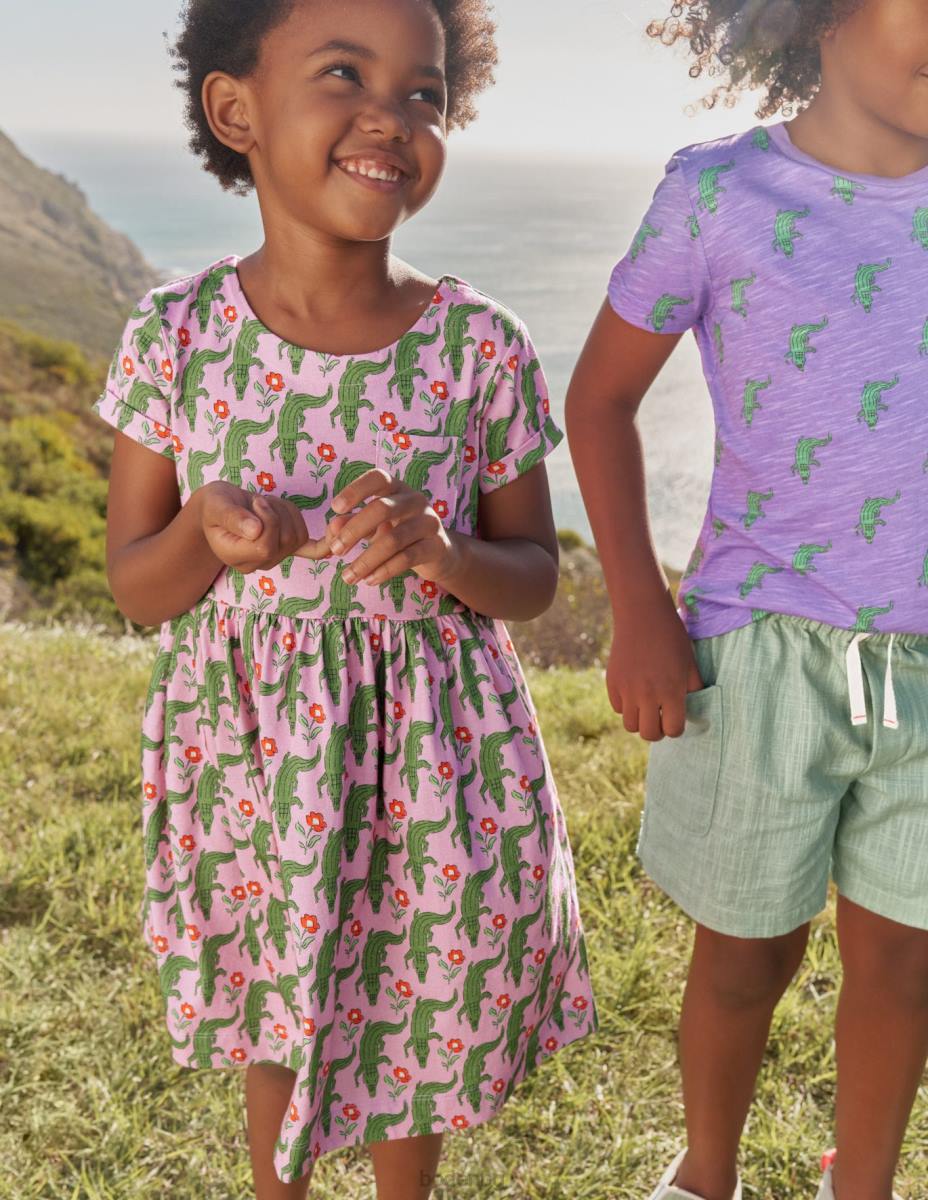 облекло Boden забавна рокля от трико с къс ръкав меки лавандулови крокси бебе LL68372