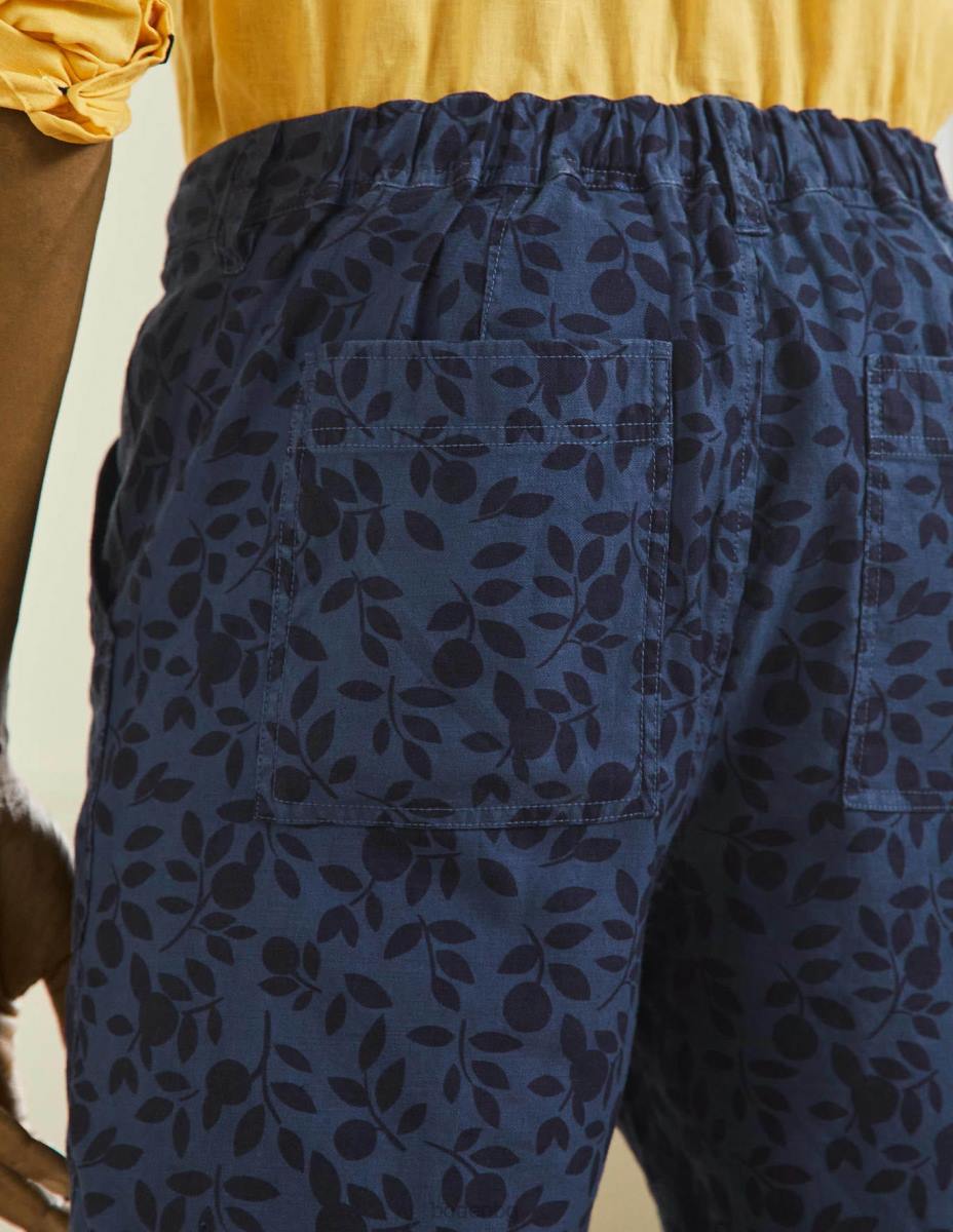 облекло Boden лесни шорти от ленена смес флаг синя зеленина мъже LL683584