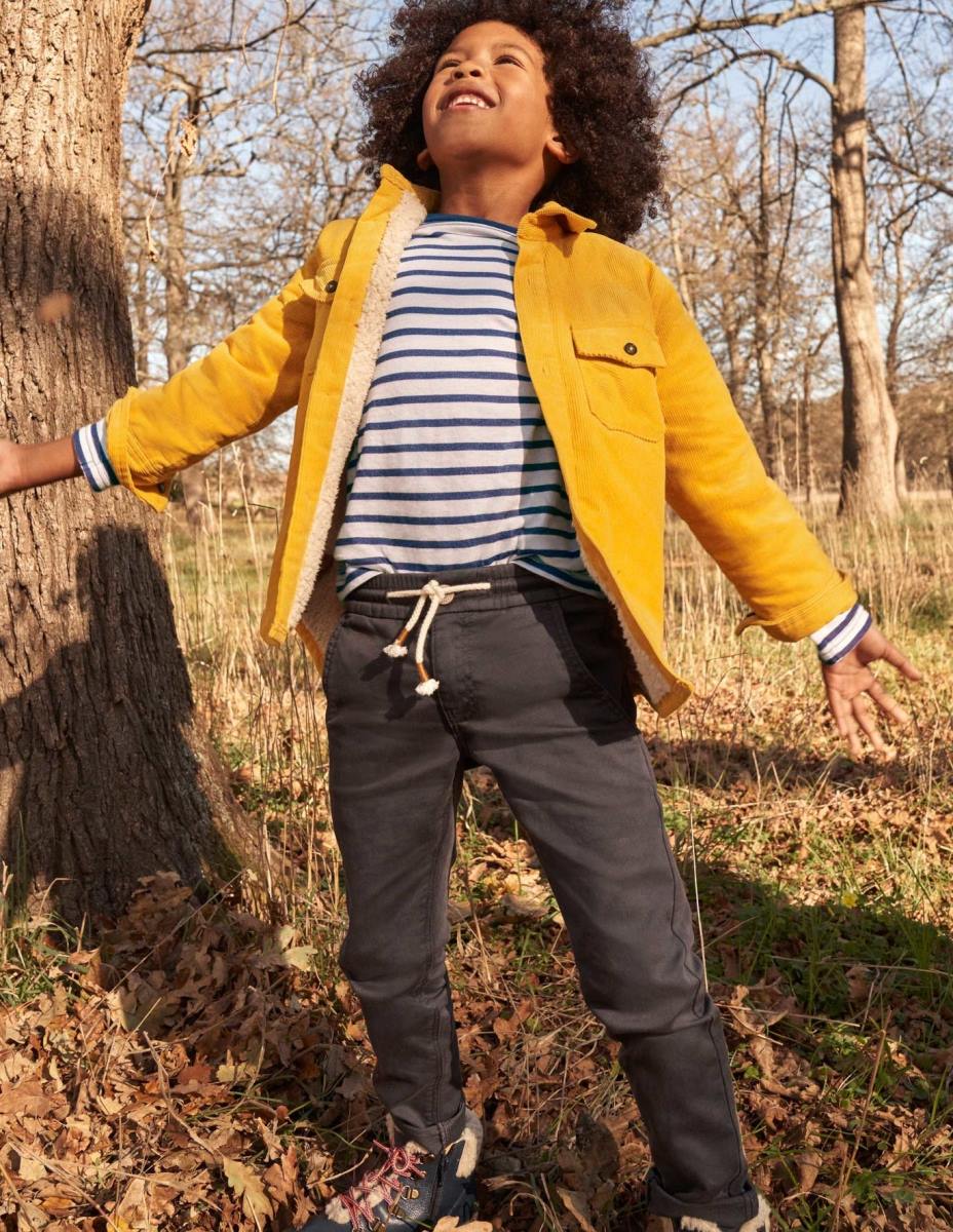 облекло Boden тесни дънки от трико сажди сиво момчета LL68910