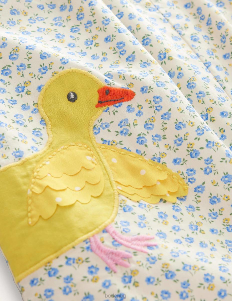 облекло Boden гащеризон с волани с апликация бледосини малки розови пилета момичета LL683263