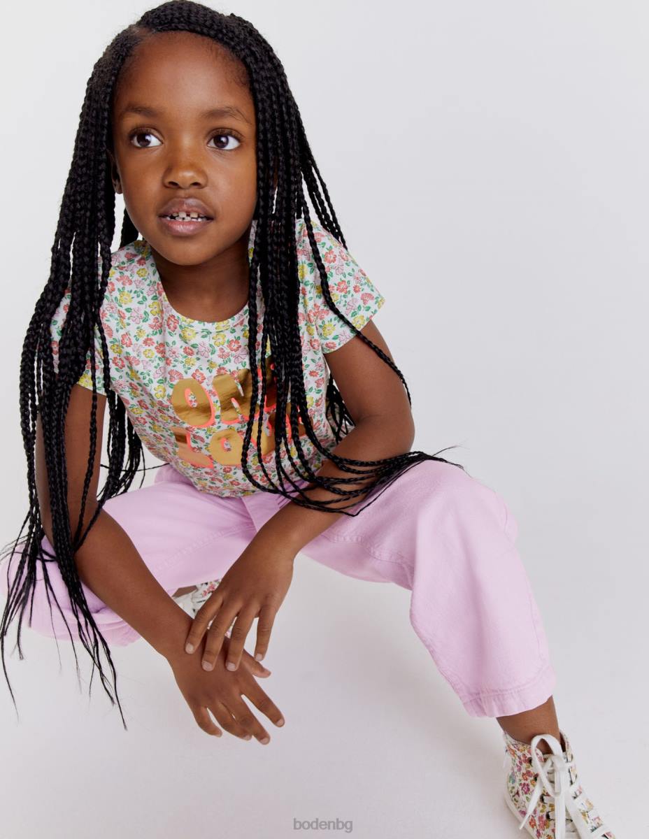 облекло Boden тениска с надпис с фолио флорална шушулка ванилия момичета LL682980