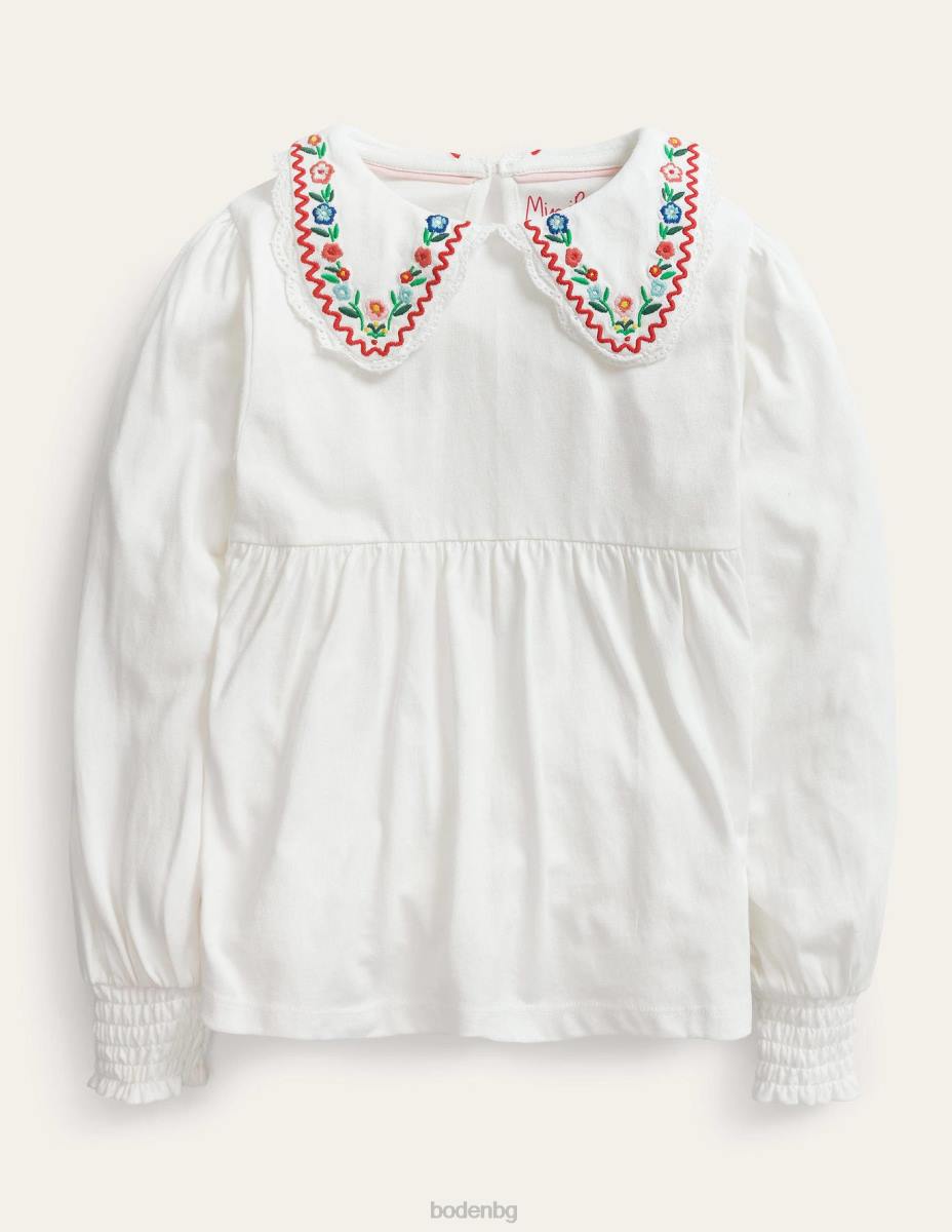 облекло Boden горнище от трико с яка слонова кост момичета LL683276